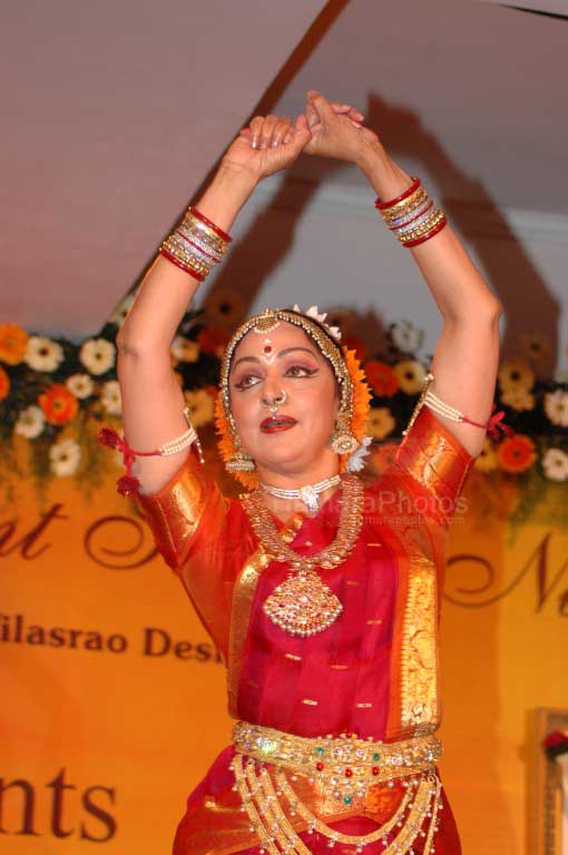 Hema Malini at  her performance at Vasatotsav in Ajivasan Hall, Juhu, Mumbai on March 7, 2008 