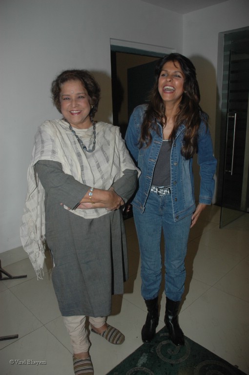 Bhavana Balsaver with her Shobha Khote at Gr8 Magazines Anu Ranjans Womens day bash at Fun Republic on March 7th 2008