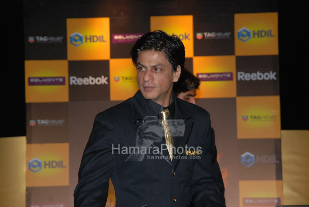 Shahrukh Khan at launch of Kolkata Knight Riders in Taj Lands End on 13 March 2008 