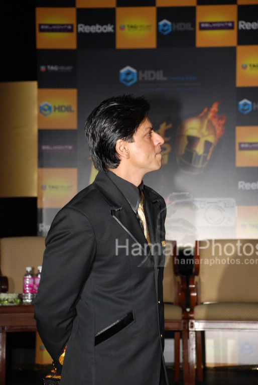 Shahrukh Khan at launch of Kolkata Knight Riders in Taj Lands End on 13 March 2008 