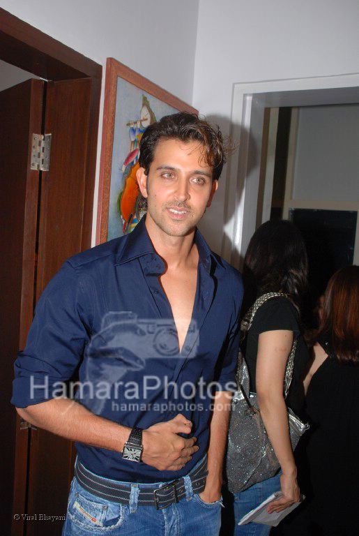 Hrithik Roshan at the launch of WATSON FITNESS in Khar Danda on March 13th 2008