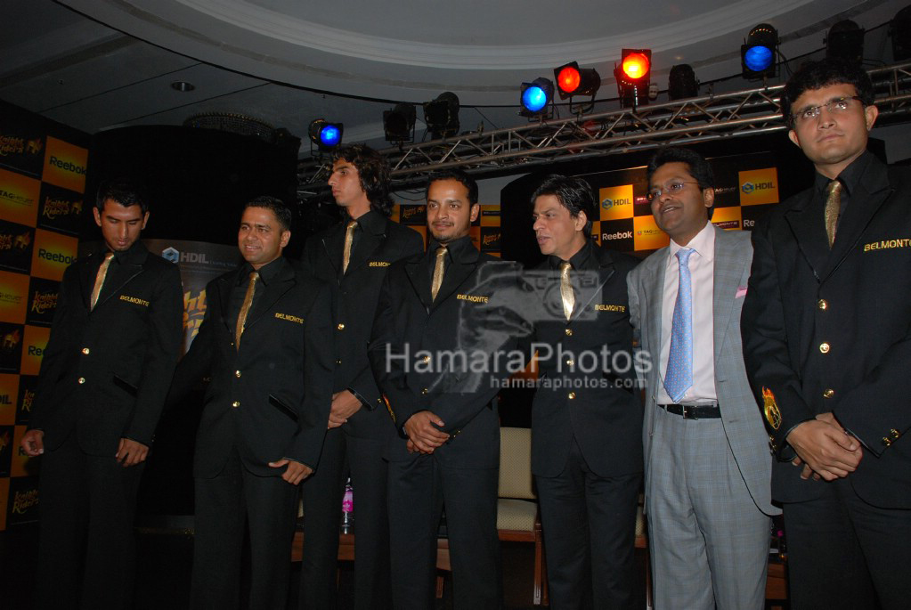 Akash Chopra,Ishant Sharma, Murali Kartik, Shahrukh Khan,Lalit Modi,Saurav Ganguly at launch of Kolkata Knight Riders in Taj Lands End on 13 March 2008 