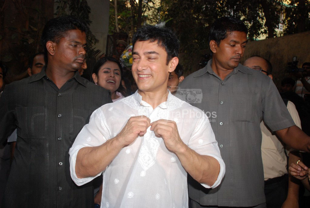 Aamir Khan Birthday Celebration on 14th March 2008 