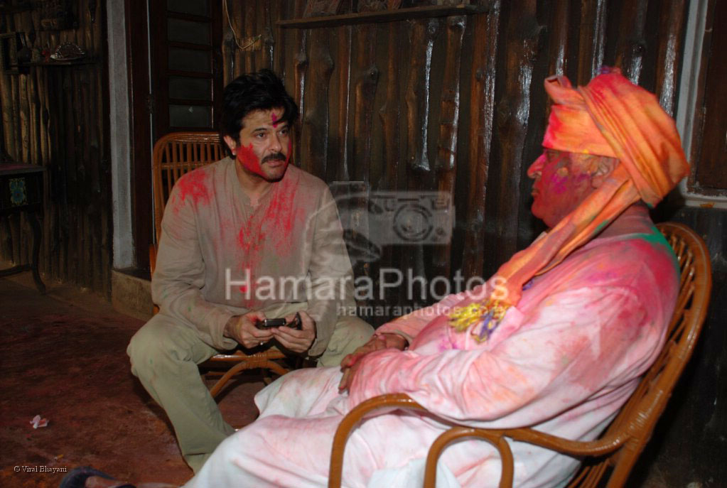 Anil Kapoor, Javed Akhtar at Shabana Azmi's holi bash at Her residence on March 22nd 2008