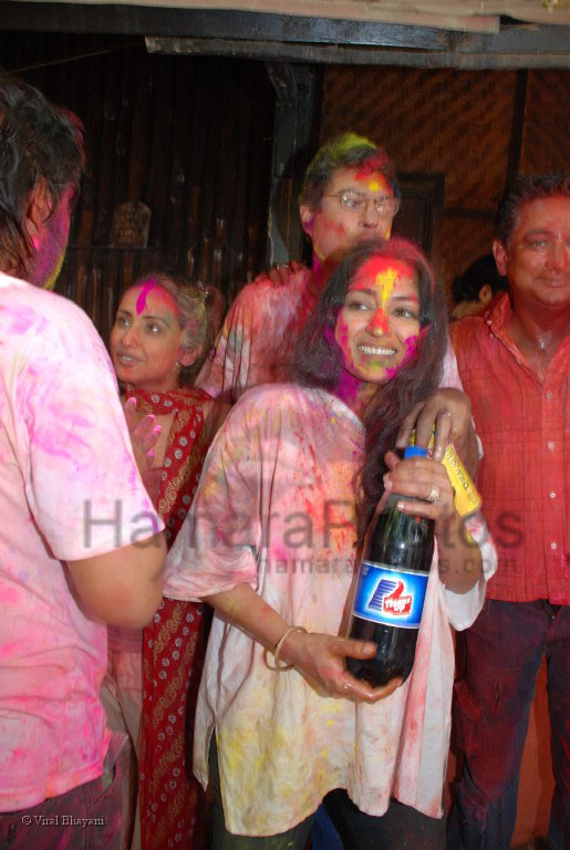 Divya Dutta, Kanwaljit Singh, Anooradha Patel at Shabana Azmi's holi bash at Her residence on March 22nd 2008 