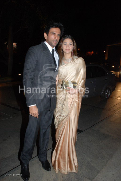 Sanjay with wife Shikha at Parvin Dabas and Preeti Jhangiani wedding reception in Hyatt Regency on March 23rd 2008