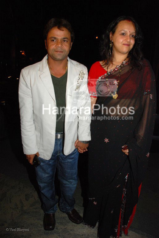 Rajpal Yadav with wife at Parvin Dabas and Preeti Jhangiani wedding reception in Hyatt Regency on March 23rd 2008