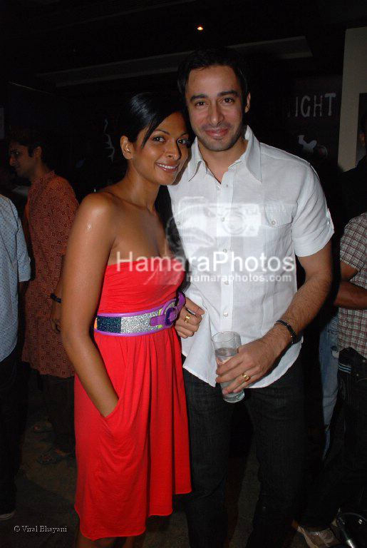 Nina Manuel and Syed Zulfi at Holi Ke Rang bash in Vie Lounge on March 19th 2008
