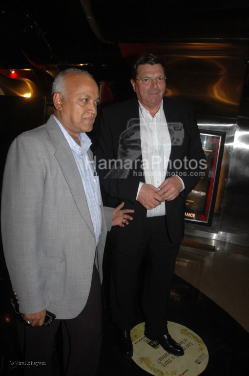 Harry Baweja with Manmohan Shetty at Love Story 2050 Movie event on March 19th 2008