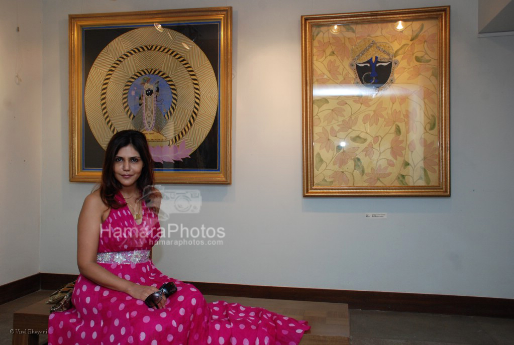 Nisha Jamwal at Uma Kilachand's art exhibition in Studio Napean on March 26th 2008