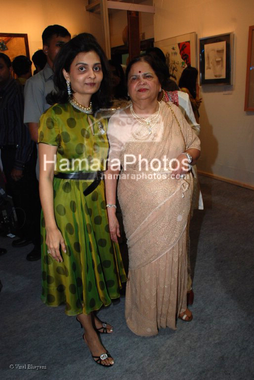 Kokilaben at Tina  Ambani's Harmony show in Nehru Centre on March 28th 2008