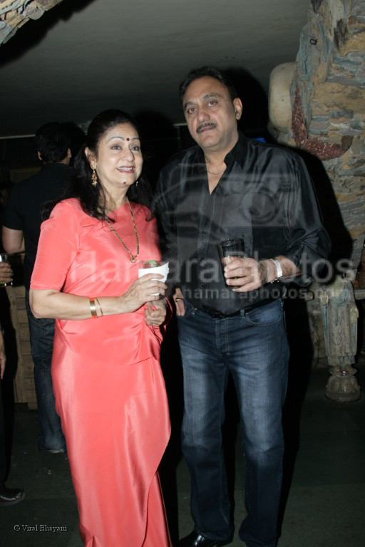 Aruna Irani with Kuku Kohli at Indraneil Sengupta and Barkha Bisht's wedding bash in Kino's cottage on March 30th 2008