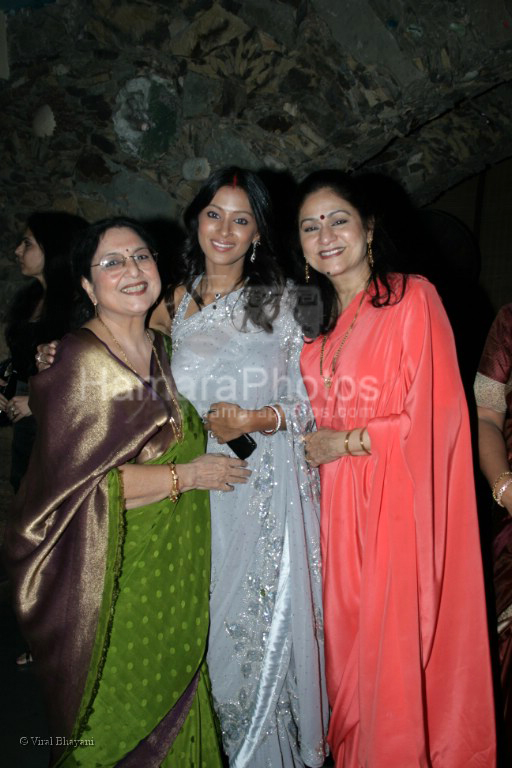 Barkha,Aruna Irani at Indraneil Sengupta and Barkha Bisht's wedding bash in Kino's cottage on March 30th 2008