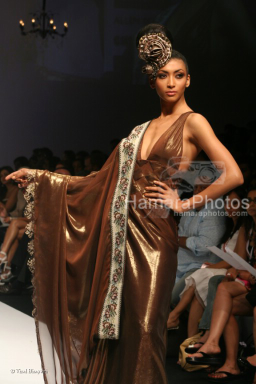 Model walks on the Ramp for Pria Kataria Puri in Lakme India Fashion Week on March 30th 2008