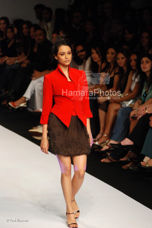 Model walks on the Ramp for Narendra Kumar Ahmed in Lakme India Fashion Week on March 31th 2008