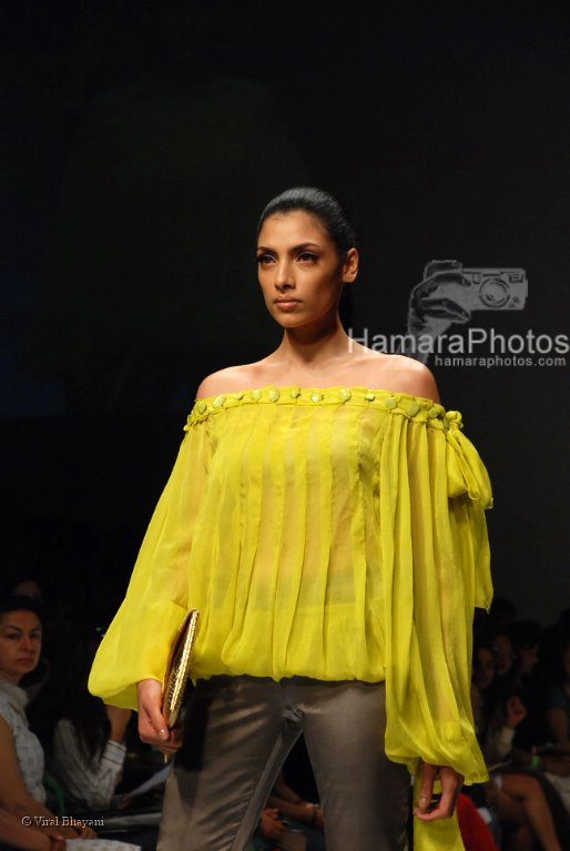Model walks on the Ramp for Urvashi Kaur in Lakme India Fashion Week on March 31th 2008