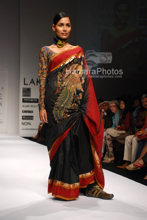 Model walks on the ramp for  Asmita Marwa at Lakme India Fashion Week on April 1st 2008