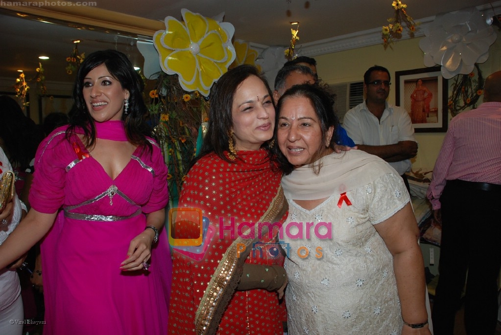 at Maheka Mirpuri's Spring Summer sale in Prabhadevi on April 9th 2008 