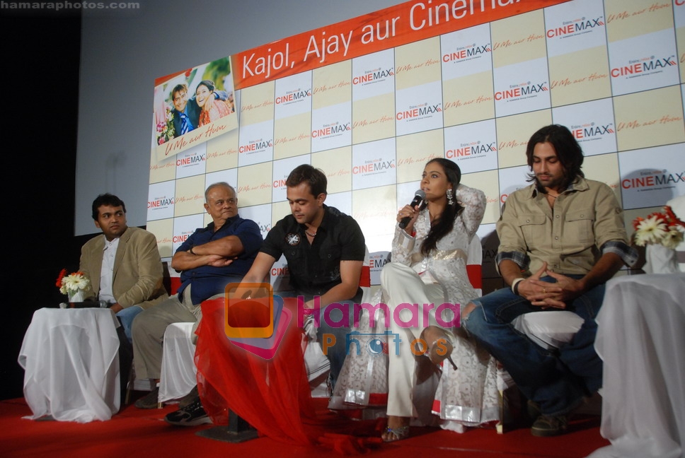 Robin Bhat,Sumeet Raghavan,Kajol at the launch of Cinemax in Ahmedabad to promote U Me Aur Hum on April 9th 2008 