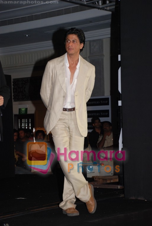 Shahrukh Khan ties up with Shopper Stop for their new campaign - _Start Something new_ in ITC Grand Maratha on April 23rd 2008 