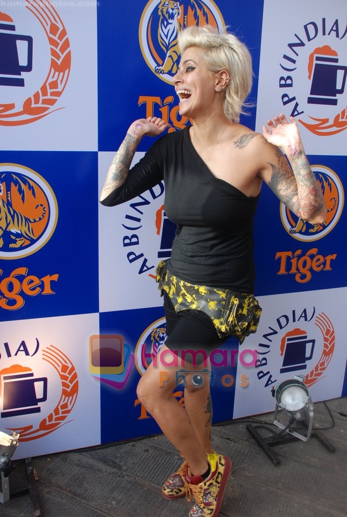 at Tiger Beer bash in  Vie Lounge on April 27th 2008 
