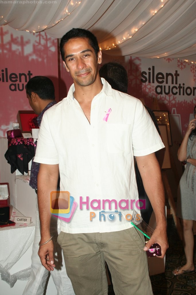 at Elle Silent Auction for Breast Cancer awareness in Taj Hotel on May 5th 2008