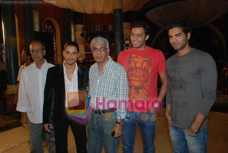 Kunal Khemu at Jai Veeru on location in Filmcity on May 10th 2008