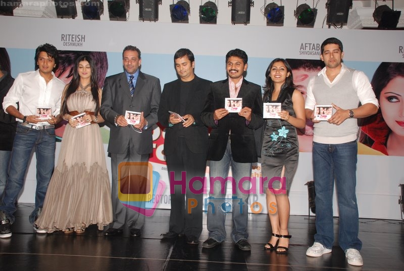 Ritesh Deshmukh, Ayesha Takia, Sanjay Dutt, E Niwas, Rimi Sen, Aftab Shivdasani at De Taali music launch in Taj land_d End on May 12th 2008