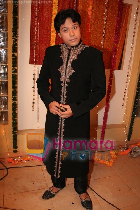 On location of Zee TV's Parivar in Goregaon on May 14th 2008