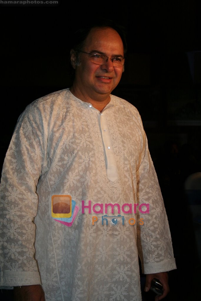 Farooq Sheikh at the Unveiling Of The _Tiger Wall Of Hope_ By WWF & Nokia in J W Marriott mall on May 18th 2008