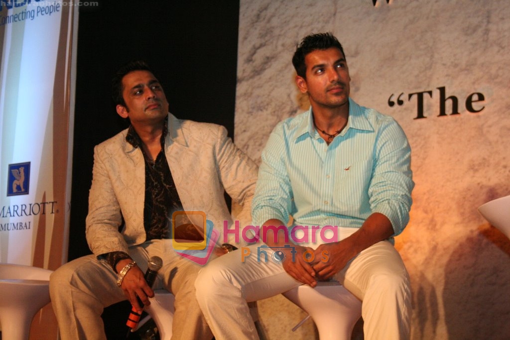 Vivek Oberoi, John Abraham at the Unveiling Of The _Tiger Wall Of Hope_ By WWF & Nokia in J W Marriott mall on May 18th 2008