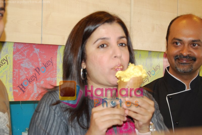 Farah Khan at Hokey Pokey ice cream parlour launch in Bandra on May 20th 2008