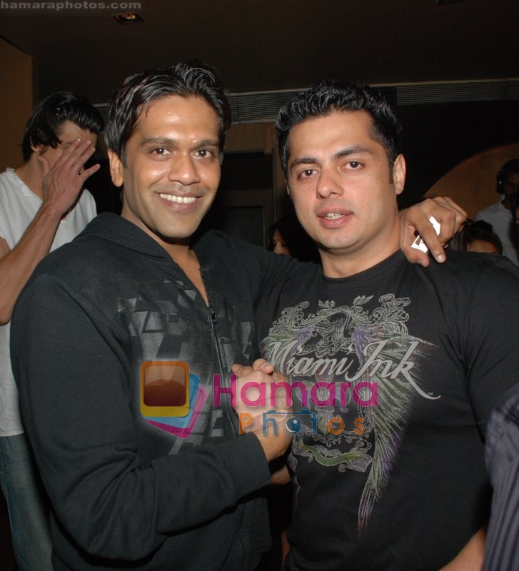 Rocky S, Bunty Sajdeh at IPL match Victory Celebration in Henry Tham on May 21st 2008