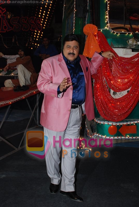 Satish Shah at the Location of HORN OK PLEASE in Filmistan on May 24th 2008 