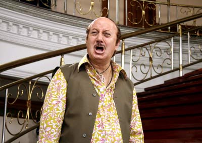 Anupam Kher in a still from the movie Dhoom Dhadaka