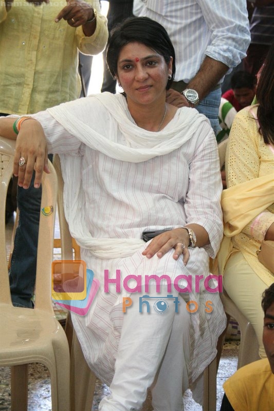 Priya Dutt at Sunil Dutts event on May 25th 2008