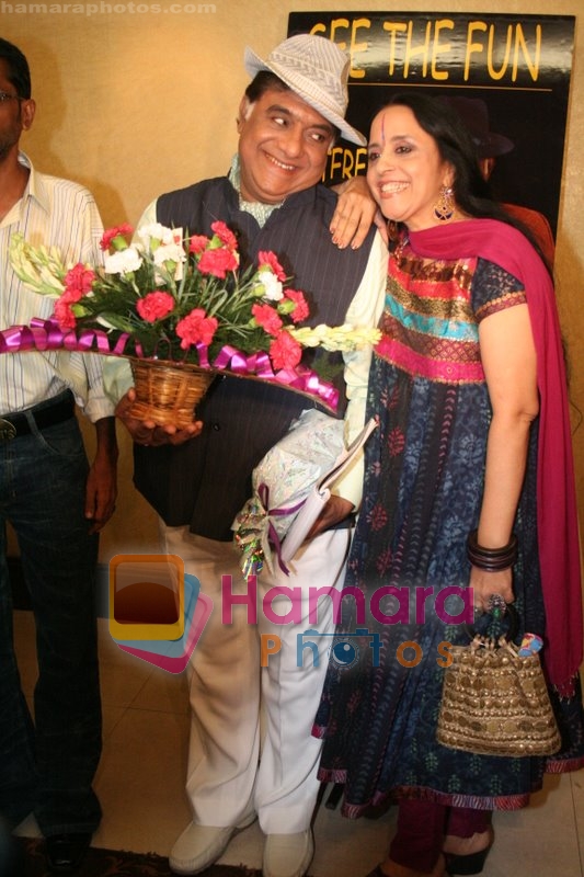 Anjan Srivastava, Ila Arun at Cine Star Anjan Srivastava's 60th bday bash in The Club on June 2nd 2008