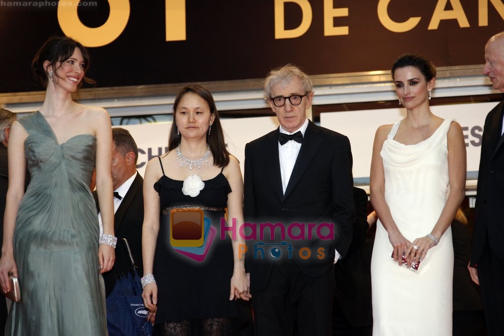 Cast of the Vicky Cristina Barcelona Picture at Chopard Cannes Film Festival