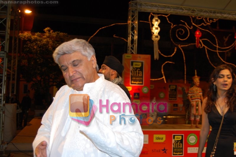 Javed Akhtar at the IIFA Awards Green Carpet on 9th June 2008