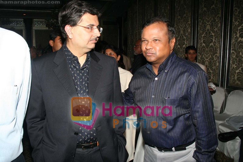 at Rahul Bajaj's bash in Taj Hotel on 10th June 2008 