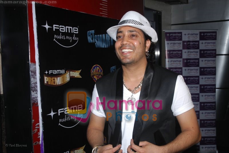 Mika Singh at Get Smart Premiere in Fame on 18th June 2008