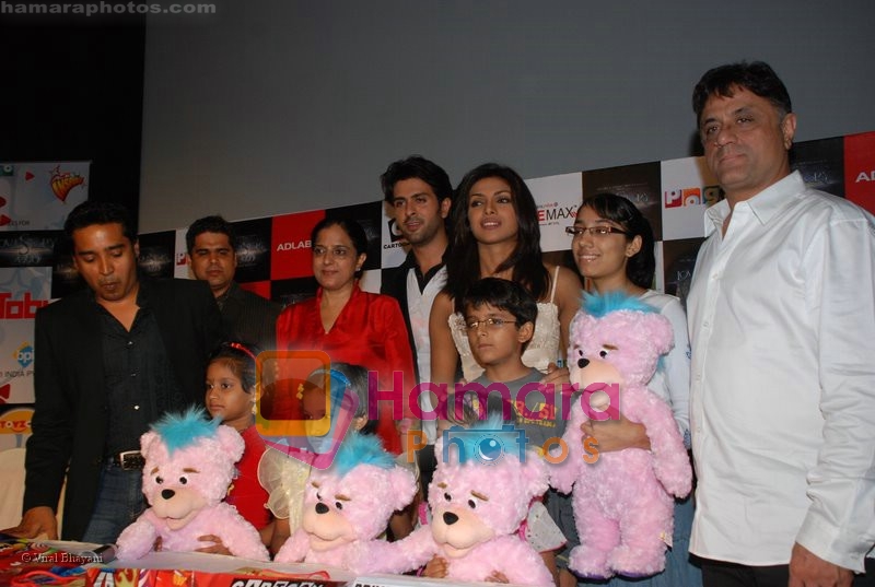 Priyanka Chopra, Harman Baweja, Harry Baweja at Love Story merchandise launch in Cinemax on 18th June 2008