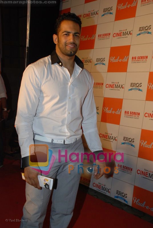 Upen Patel at the premiere of Haal E Dil in Cinemax on 19th June 2008