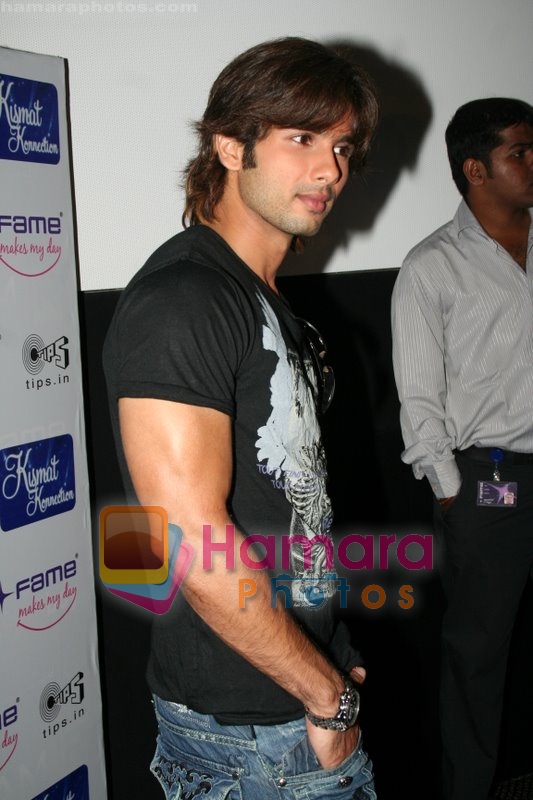 Shahid Kapoor promotes his movie Kismat Konnection in Fame on June 23rd 2008