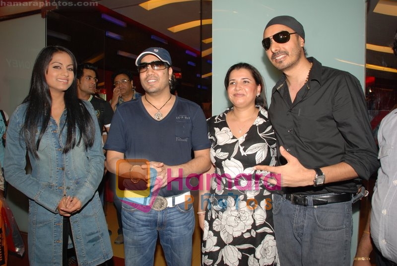 Rachana Maurya, Mika Singh, Sukhbir at the launch of Sukhbir's music album Nachna in Cinemax on June 23rd 2008