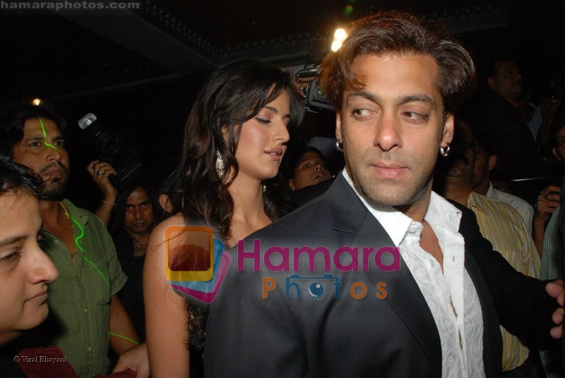 Katrina Kaif, Salman Khan at the music launch of Singh is King in Enigma on June 26th 2008