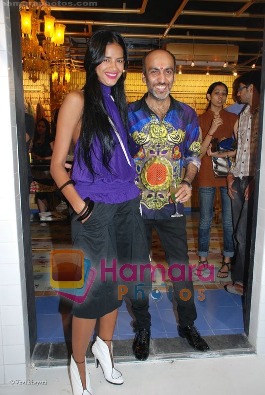 Manish Arora at the launch of D7 store in Mumbai on June 26th 2008