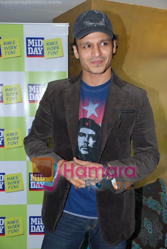 Vivek Oberoi at Mid-Day anniversary bash in Blue Sea on July 2nd 2008