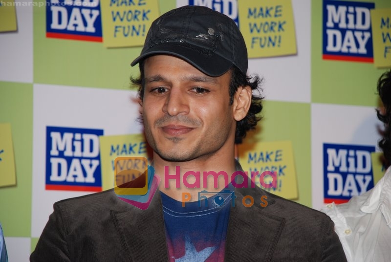 Vivek Oberoi at Mid-Day anniversary bash in Blue Sea on July 2nd 2008