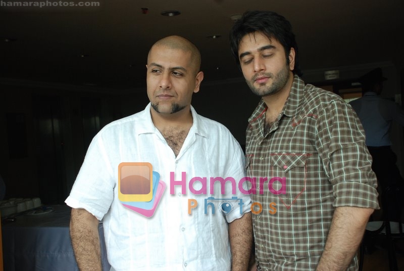 Vishal Dadlani, Shekhar Ravjiani at Bachna Ae Hasseno Music Preview at Yash Raj Studios on July 5th 2008 